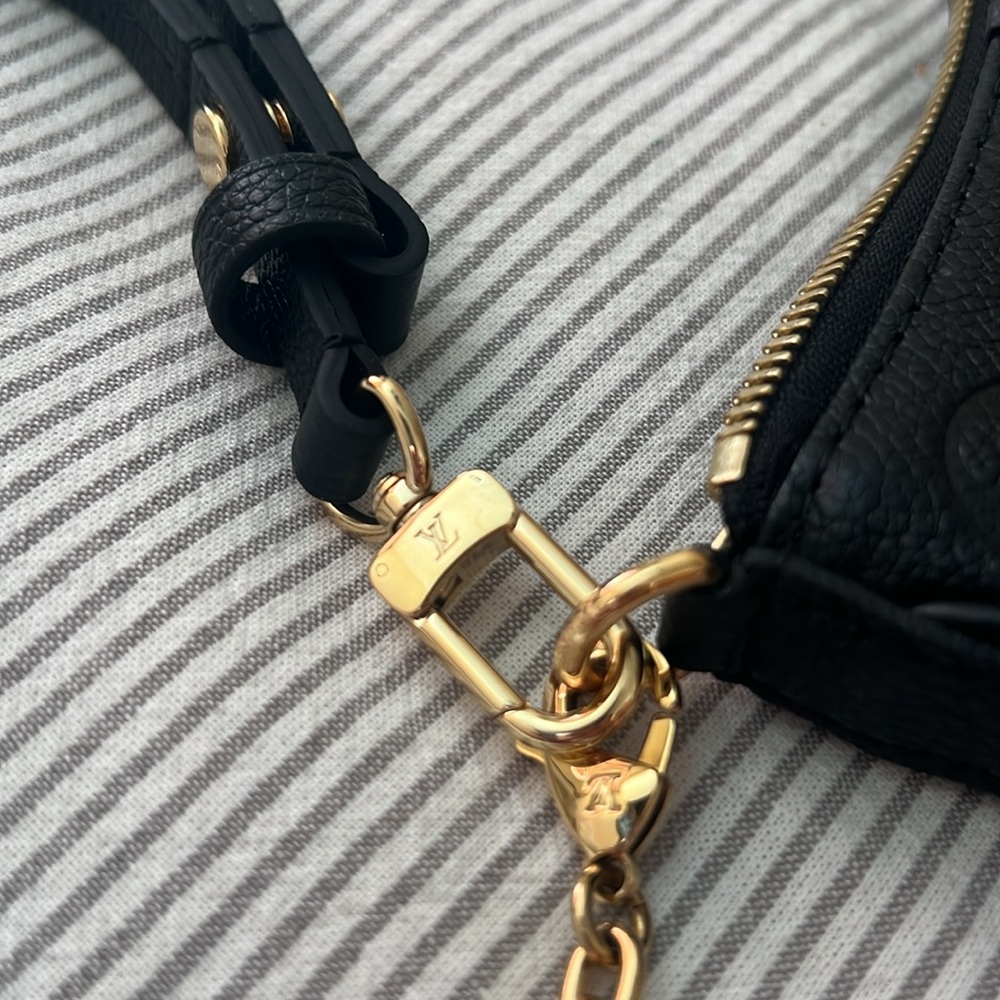 Louis Vuitton Easy Pouch On Strap - Black Monogram Empreinte Leather - Picture 3 of 11